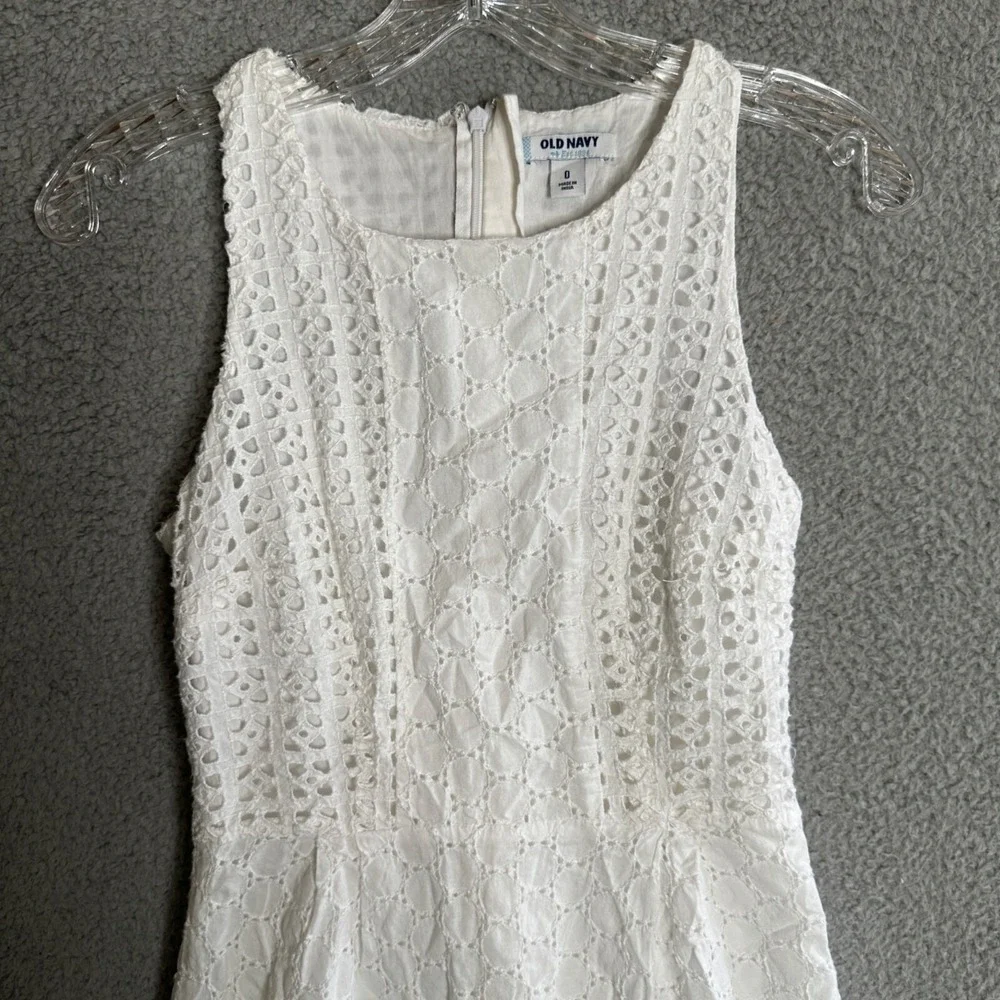 Old Navy Dress Womens Size 0 White Eyelet Cottagecore Minimalist Capsule - Picture 5 of 11